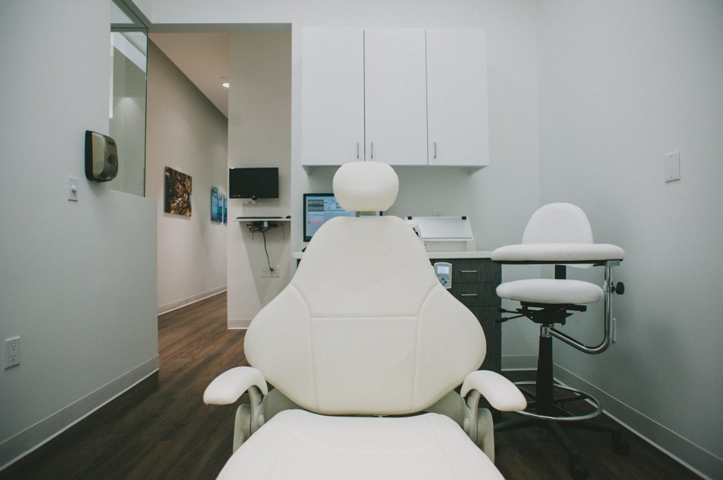 Dental chair
